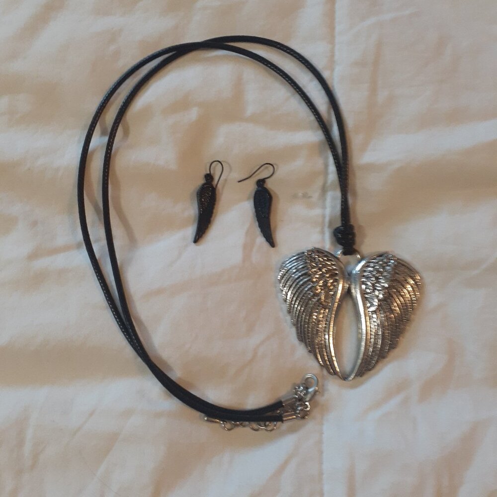 Angel Wing Jewelry Duo